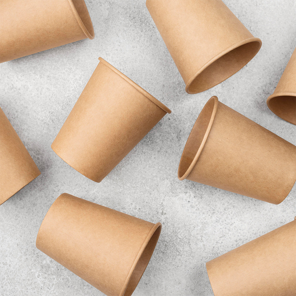 transparent-plastic-cup-cocktail-3d-rendering-illustration-isolated-white-background